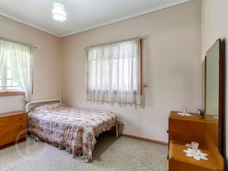 Photo - 34 Hillview Terrace, Moorooka QLD 4105 - Image 9