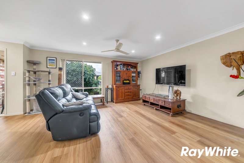 Photo - 34 Honeyeater Place, Lowood QLD 4311 - Image 4