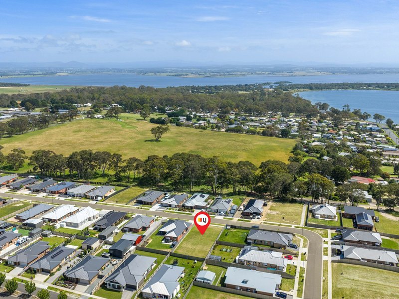 Photo - 34 Houghton Crescent, Eagle Point VIC 3878 - Image 5