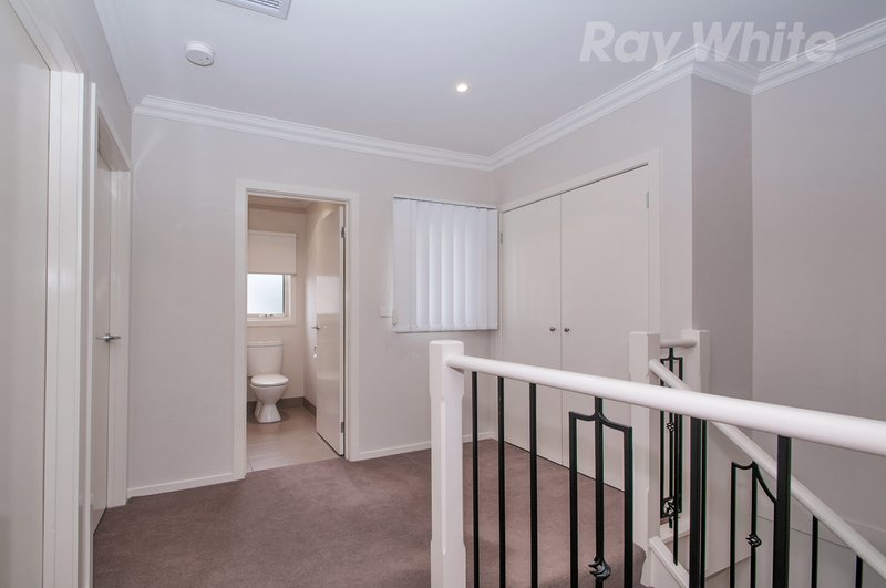 Photo - 3/4 Humber Road, Croydon North VIC 3136 - Image 4