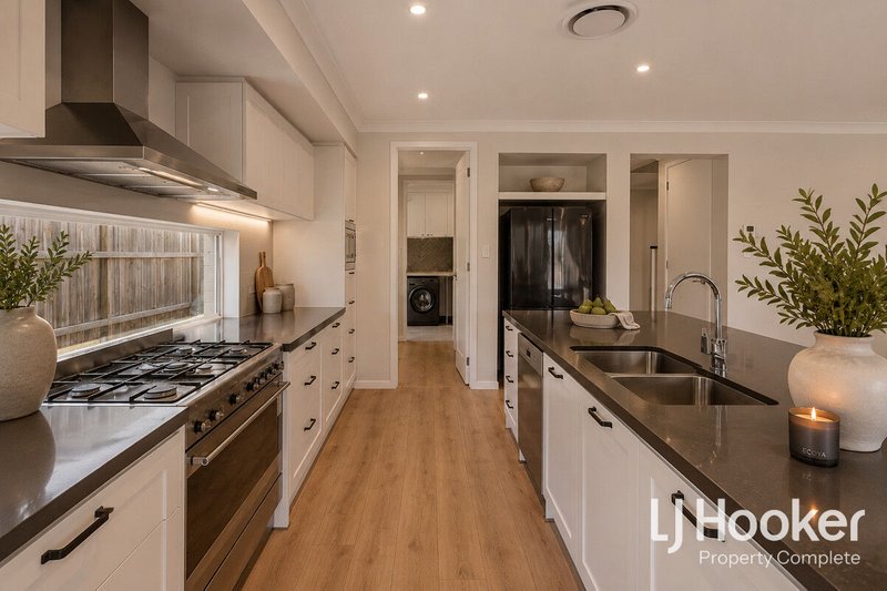 Photo - 34 Hyde Drive, Yarrabilba QLD 4207 - Image 3