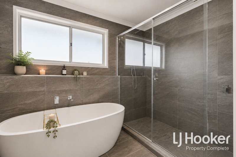 Photo - 34 Hyde Drive, Yarrabilba QLD 4207 - Image 16