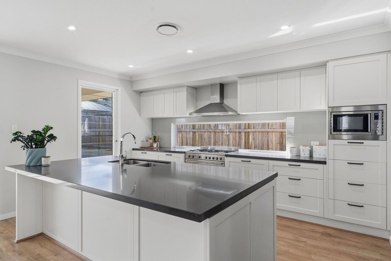 Photo - 34 Hyde Drive, Yarrabilba QLD 4207 - Image 2