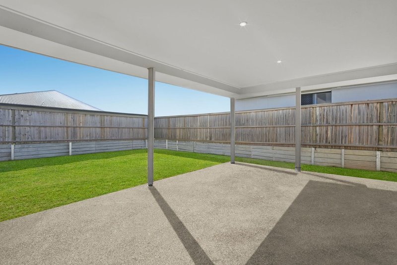 Photo - 34 Hyde Drive, Yarrabilba QLD 4207 - Image 5