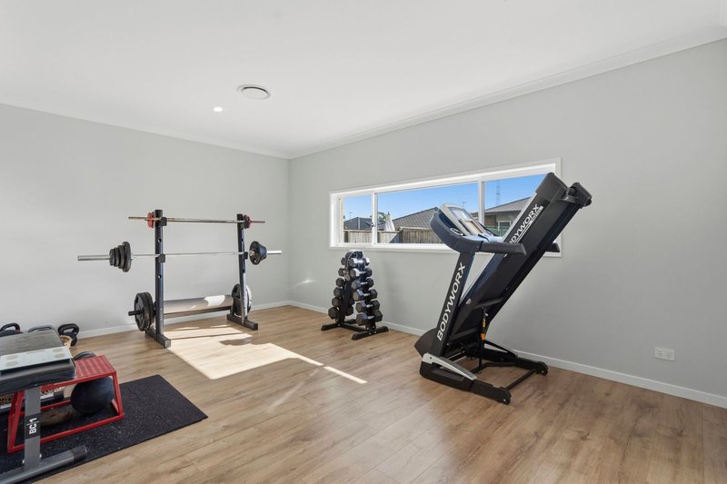 Photo - 34 Hyde Drive, Yarrabilba QLD 4207 - Image 9