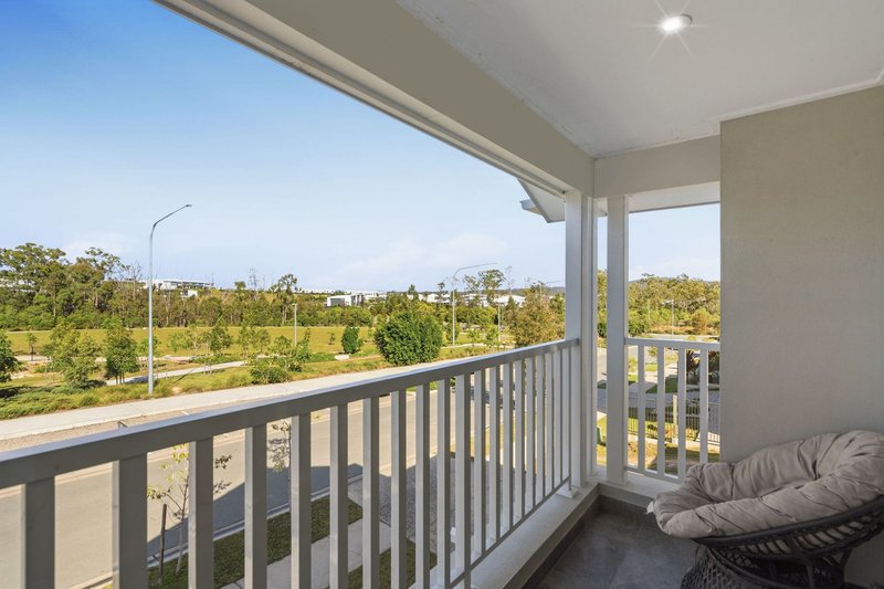 Photo - 34 Hyde Drive, Yarrabilba QLD 4207 - Image 13