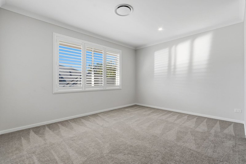 Photo - 34 Hyde Drive, Yarrabilba QLD 4207 - Image 19