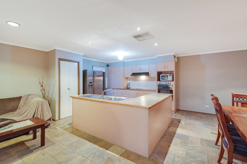 Photo - 34 Ilani Street, Epping VIC 3076 - Image 3