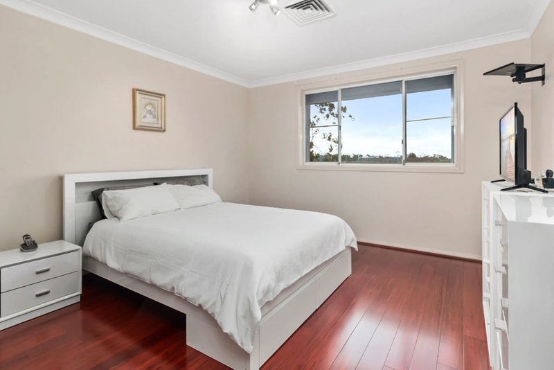 Photo - 34 Ingham Drive, Casula NSW 2170 - Image 3