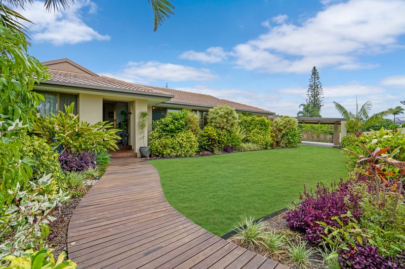 34 Intrepid Drive, Mermaid Waters QLD 4218