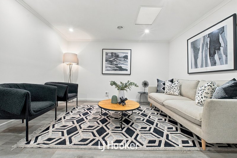 Photo - 34 Jamieson Way, Berwick VIC 3806 - Image 5