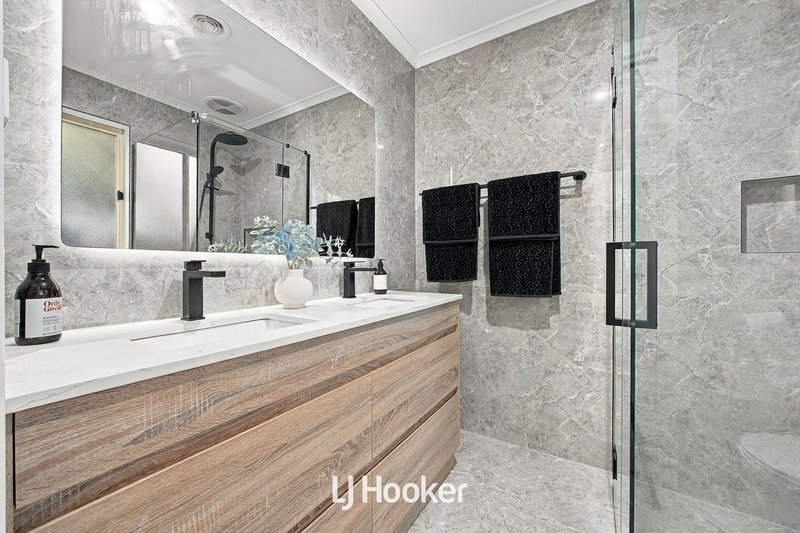 Photo - 34 Jamieson Way, Berwick VIC 3806 - Image 14