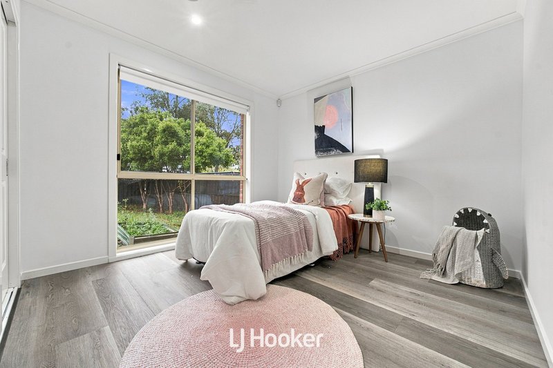 Photo - 34 Jamieson Way, Berwick VIC 3806 - Image 17