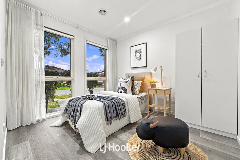 Photo - 34 Jamieson Way, Berwick VIC 3806 - Image 18