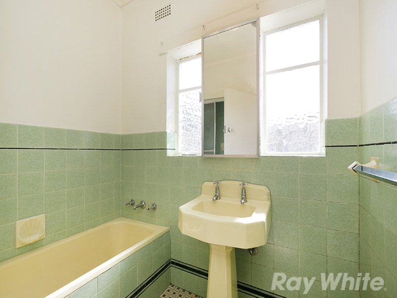 Photo - 34 Jean Street, Cheltenham VIC 3192 - Image 3