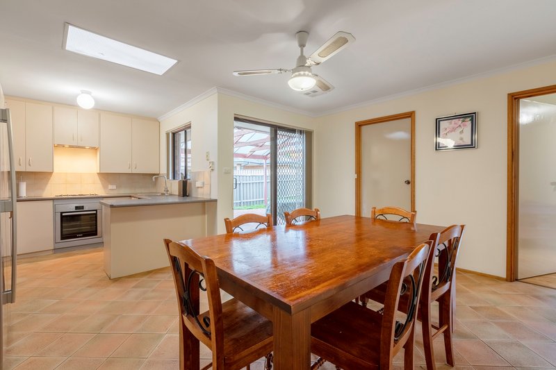 Photo - 3/4 Jeanette Crescent, Aberfoyle Park SA 5159 - Image 4