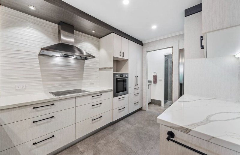 Photo - 34 John Lund Drive, Hope Island QLD 4212 - Image 6