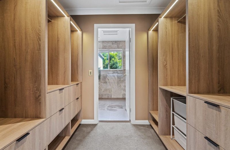 Photo - 34 John Lund Drive, Hope Island QLD 4212 - Image 14