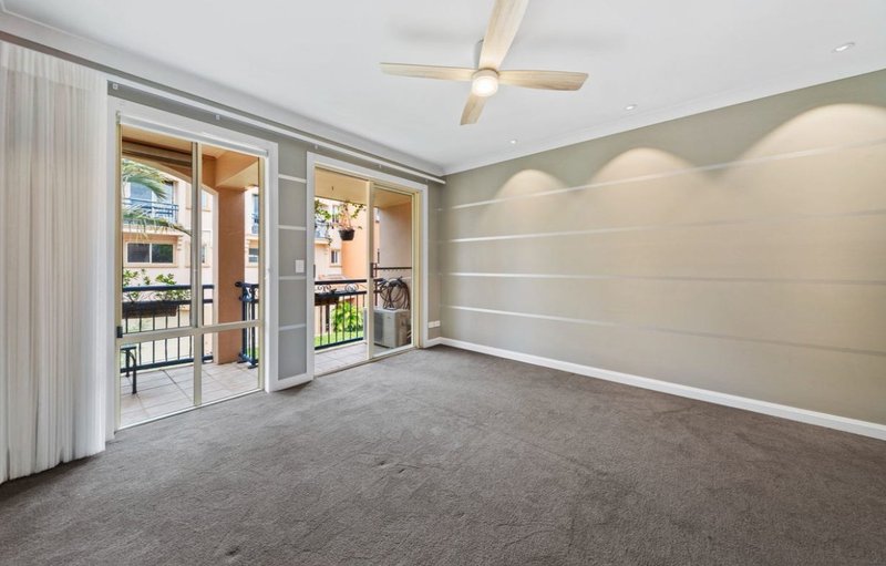 Photo - 34 John Lund Drive, Hope Island QLD 4212 - Image 19