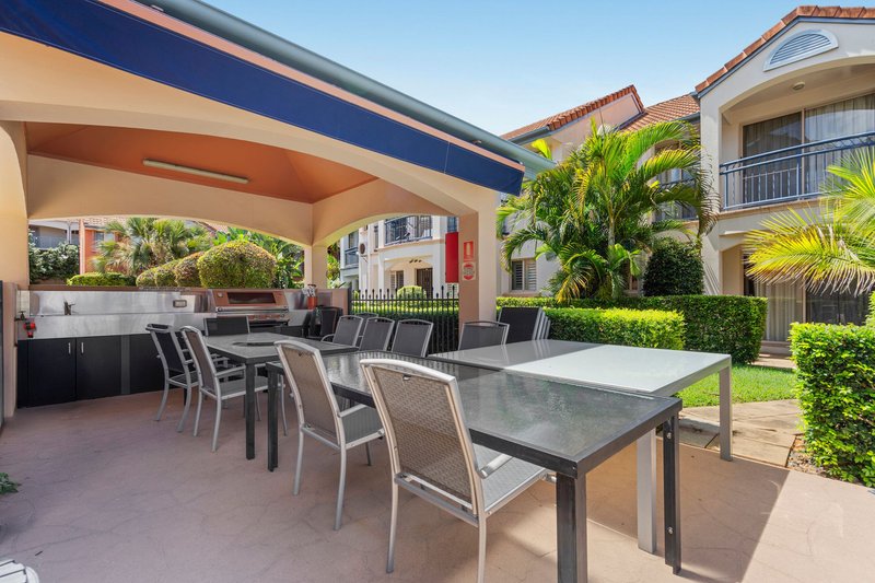 Photo - 34 John Lund Drive, Hope Island QLD 4212 - Image 23