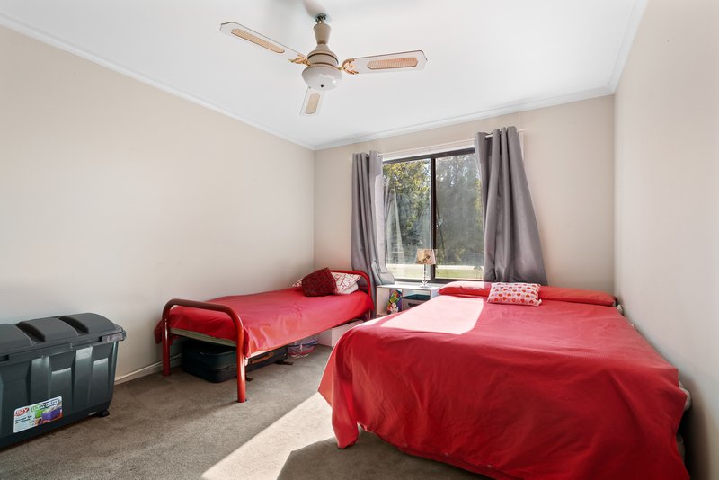 Photo - 34 Kennedy Street, Howlong NSW 2643 - Image 5