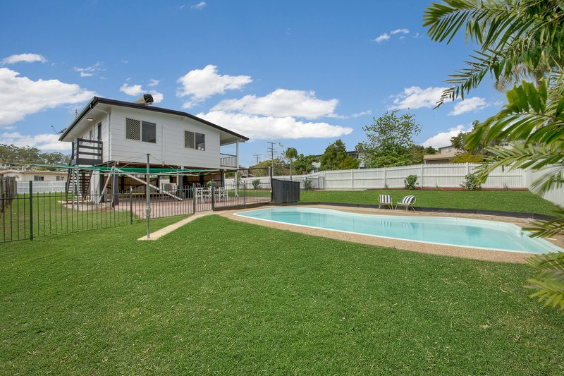 Photo - 34 Kin Kora Drive, Kin Kora QLD 4680 - Image 17