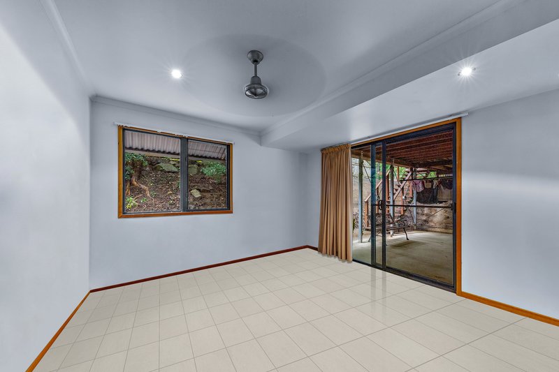 Photo - 34 Kingfisher Terrace, Jubilee Pocket QLD 4802 - Image 15