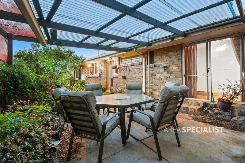 Photo - 34 Kingsclere Avenue, Keysborough VIC 3173 - Image 10