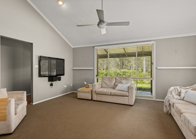 Photo - 34 Kolinda Drive, Old Bar NSW 2430 - Image 15