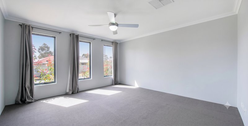 Photo - 34 Kootingal Bend, Baldivis WA 6171 - Image 3