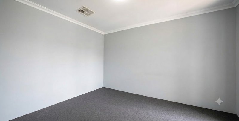 Photo - 34 Kootingal Bend, Baldivis WA 6171 - Image 6