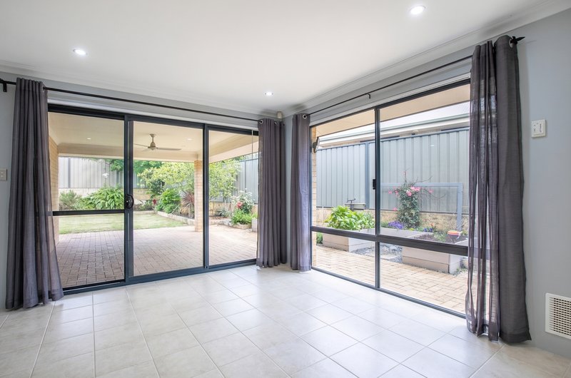 Photo - 34 Kootingal Bend, Baldivis WA 6171 - Image 10
