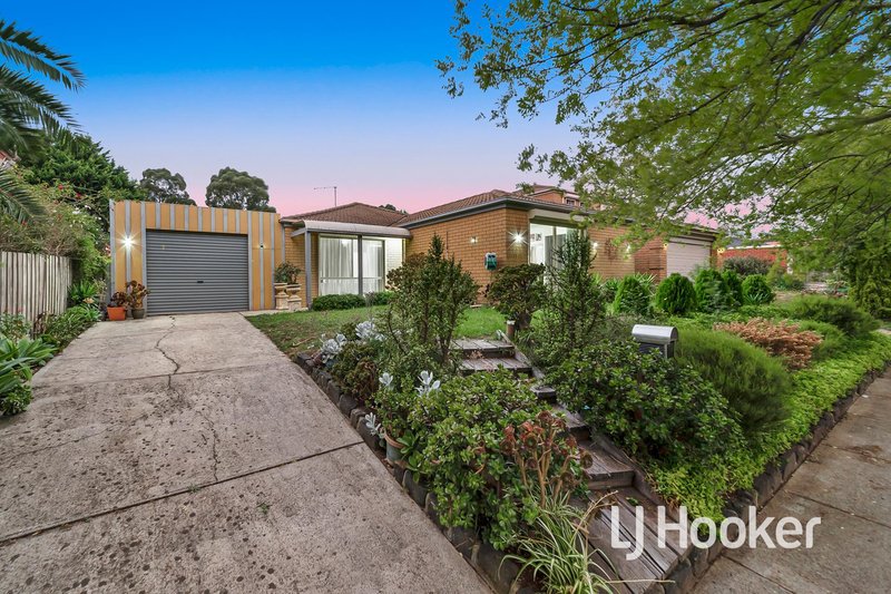 34 Lake View Drive, Narre Warren South VIC 3805