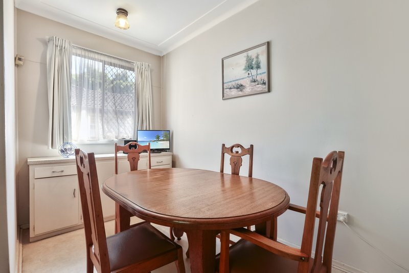 Photo - 34 Lakelands Drive, Dapto NSW 2530 - Image 5