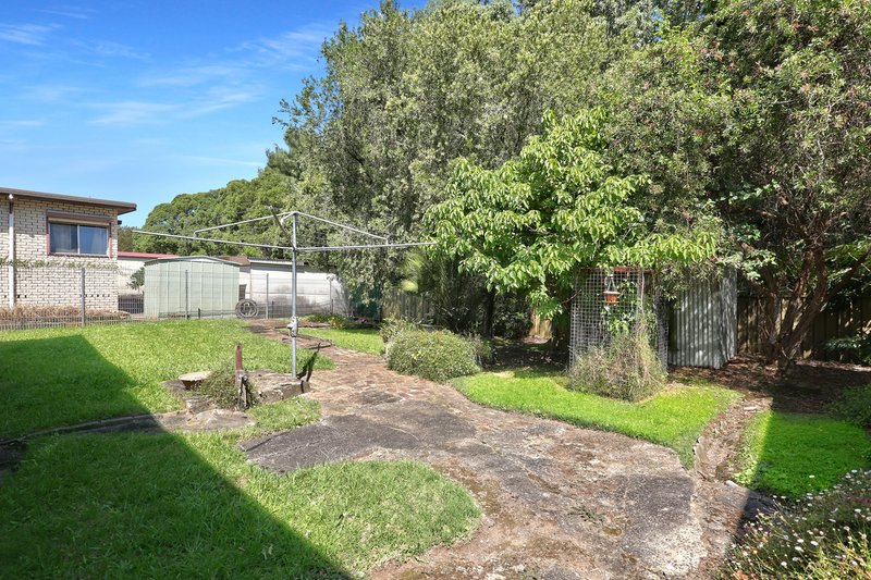 Photo - 34 Lakelands Drive, Dapto NSW 2530 - Image 9