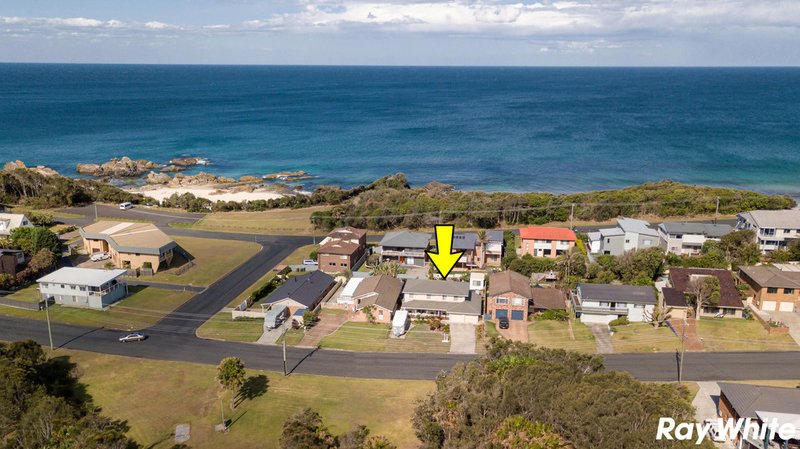 Photo - 34 Lakeview Crescent, Forster NSW 2428 - Image 8