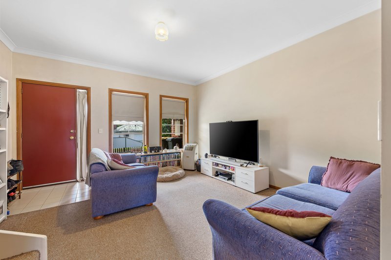 Photo - 3/4 Lal Lal Street, Golden Point VIC 3350 - Image 2