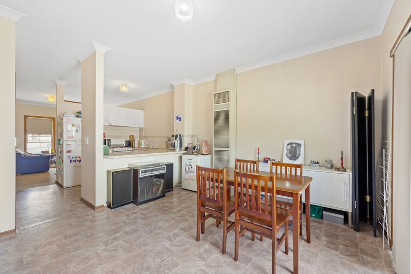 Photo - 3/4 Lal Lal Street, Golden Point VIC 3350 - Image 5