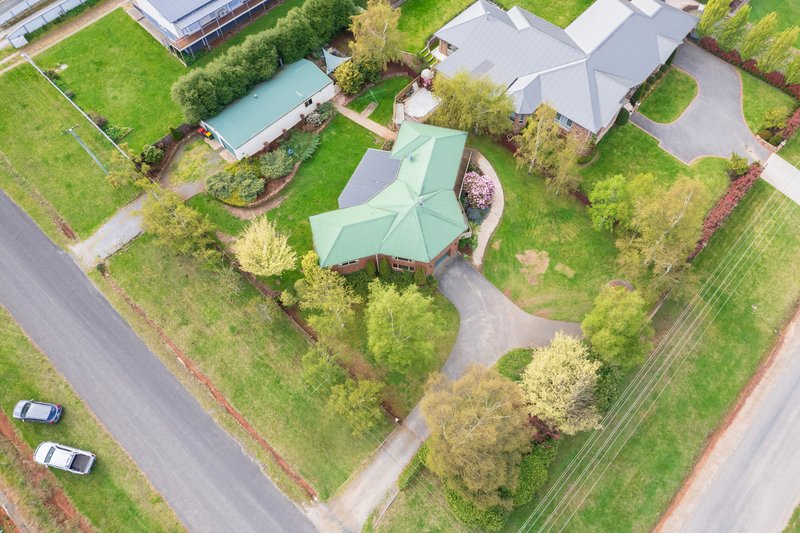 Photo - 34 Lansdowne Place, Deloraine TAS 7304 - Image 6