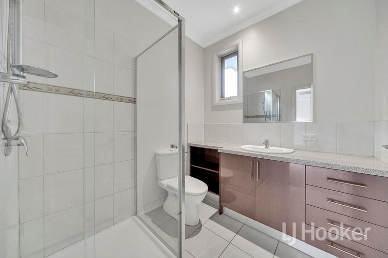 Photo - 3/4 Lee Avenue, Mount Waverley VIC 3149 - Image 10