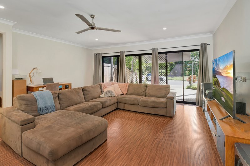 Photo - 34 Leftwich Street, White Rock QLD 4868 - Image 4