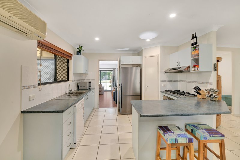 Photo - 34 Leftwich Street, White Rock QLD 4868 - Image 5