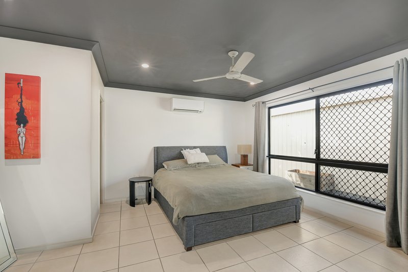 Photo - 34 Leftwich Street, White Rock QLD 4868 - Image 7