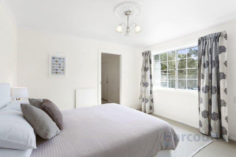 Photo - 34 Leslie Road, Kingston TAS 7050 - Image 9