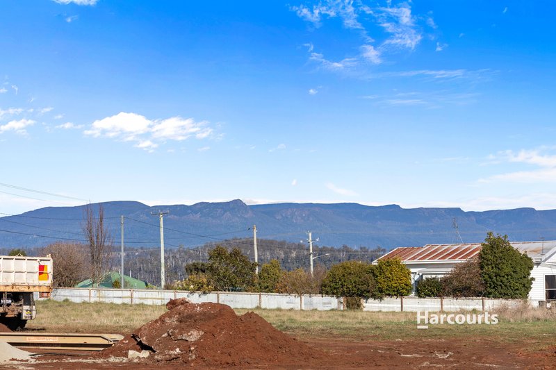 Photo - 34 Liddesdale Drive, Deloraine TAS 7304 - Image 14