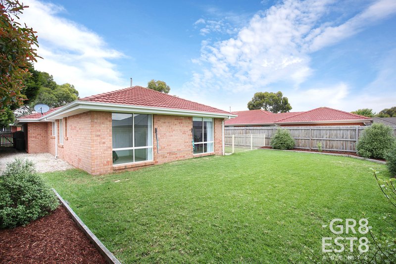 Photo - 34 Linda Drive, Cranbourne West VIC 3977 - Image 10