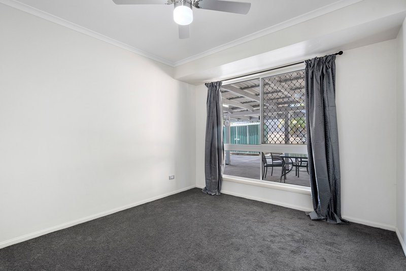 Photo - 34 Linning Street, Mount Warren Park QLD 4207 - Image 13