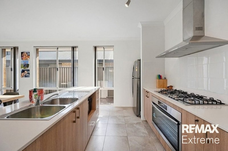 Photo - 34 Lionel Parade, Baldivis WA 6171 - Image 9