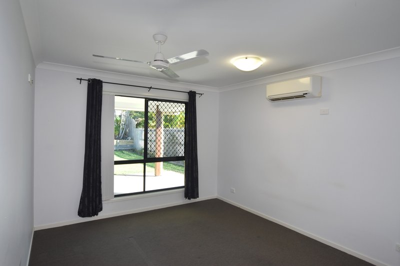 Photo - 34 Liriope Drive, Kirkwood QLD 4680 - Image 14