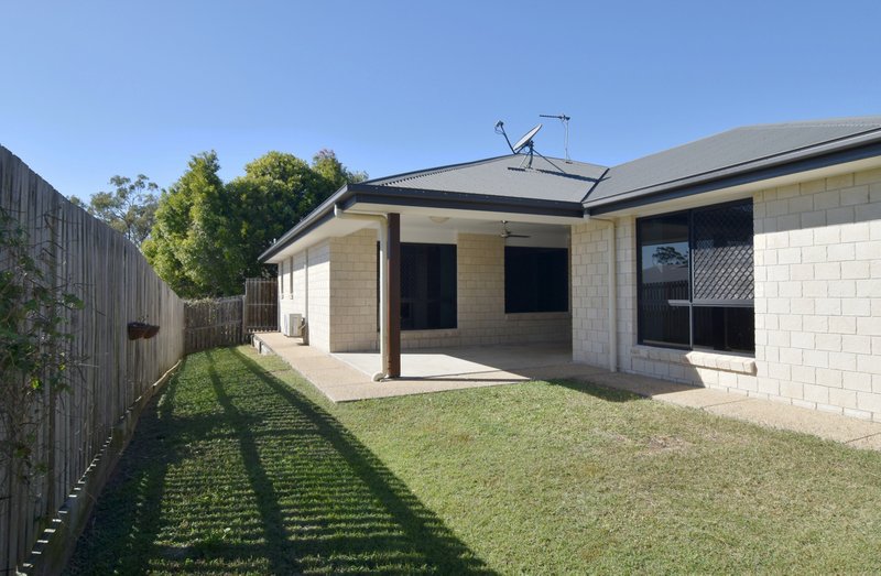 Photo - 34 Liriope Drive, Kirkwood QLD 4680 - Image 23